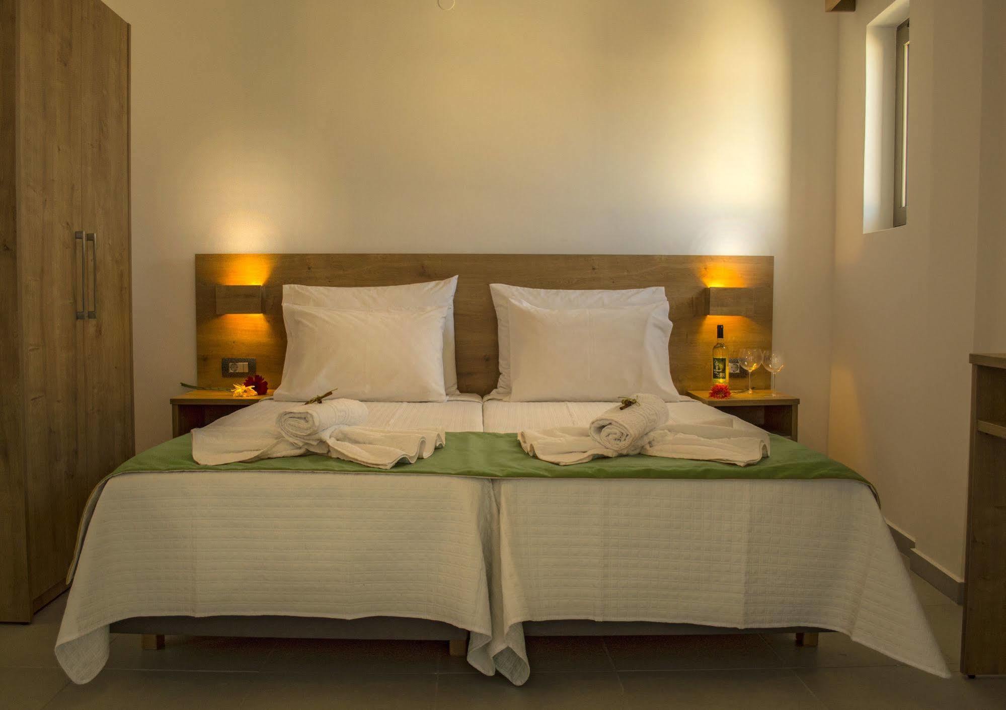 קיסאמוס Castell Hotel מראה חיצוני תמונה