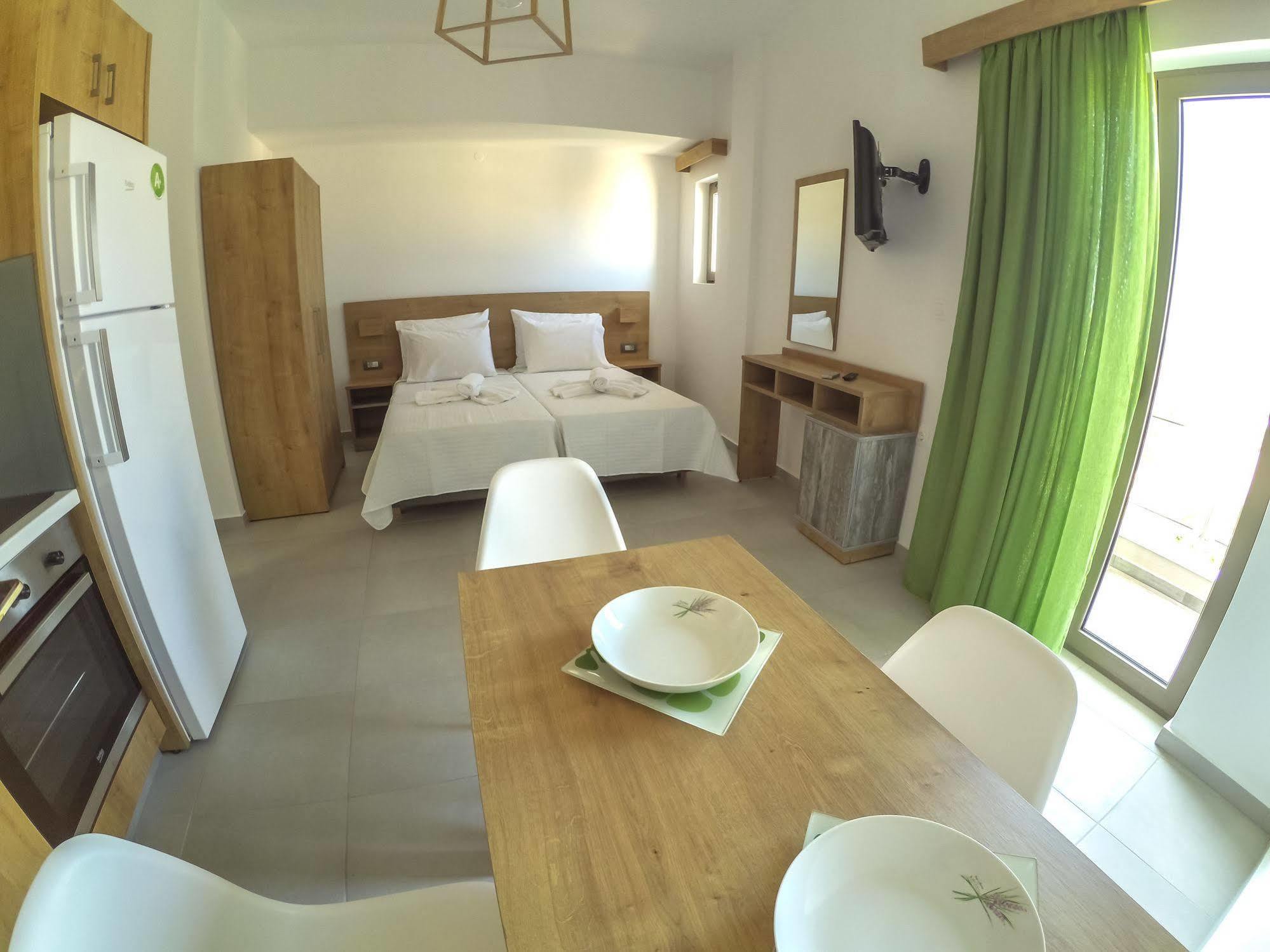 קיסאמוס Castell Hotel מראה חיצוני תמונה