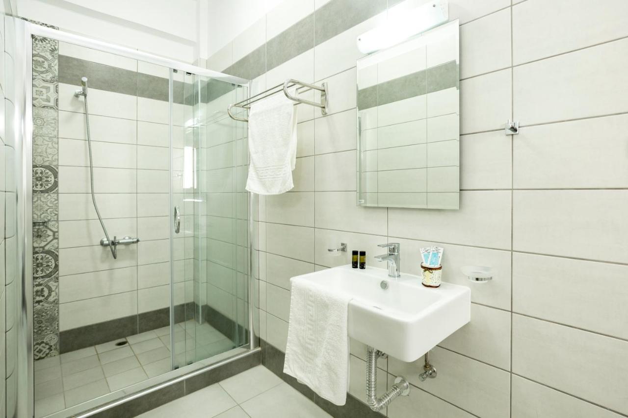 קיסאמוס Castell Hotel מראה חיצוני תמונה
